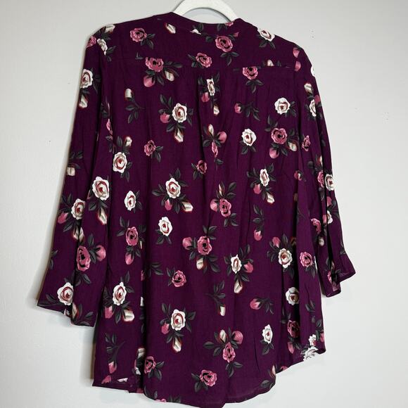 Monday Fun 3/4 Sleeve Split Neck Purple Floral Rayon Top NWOT Size Medium - Picture 5 of 8